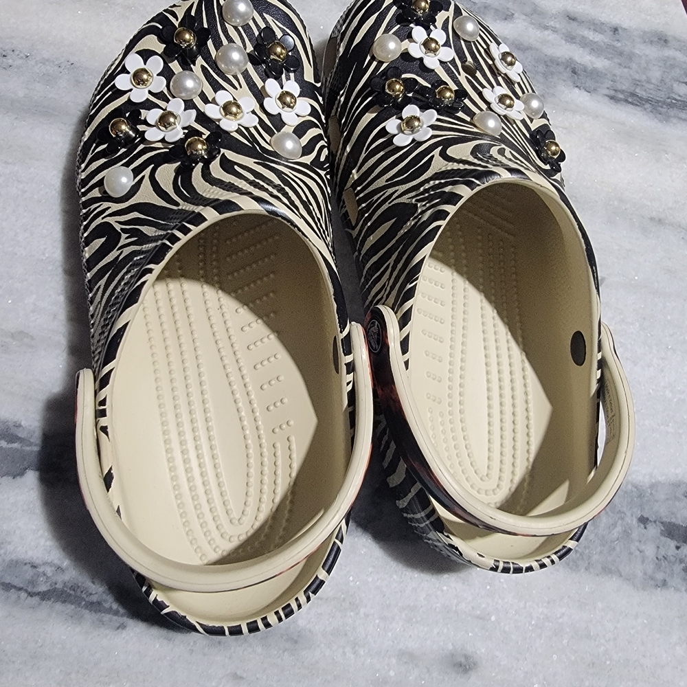 Stylish Zebra Print Women's Clogs